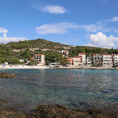 Apartments Dragica Мілна Екстер'єр фото
