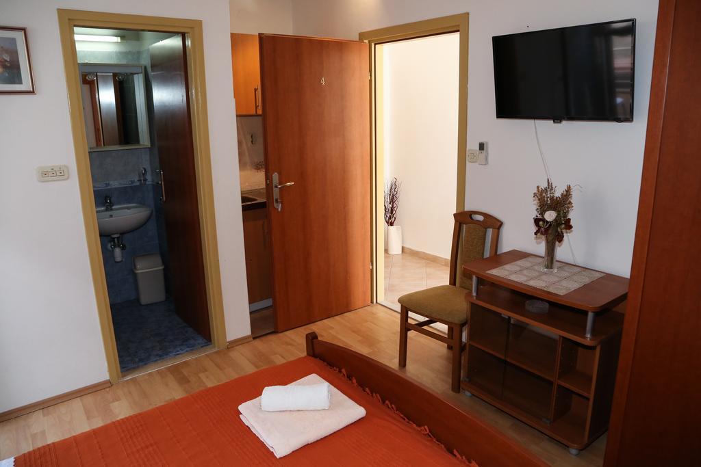 Apartments Dragica Мілна Екстер'єр фото