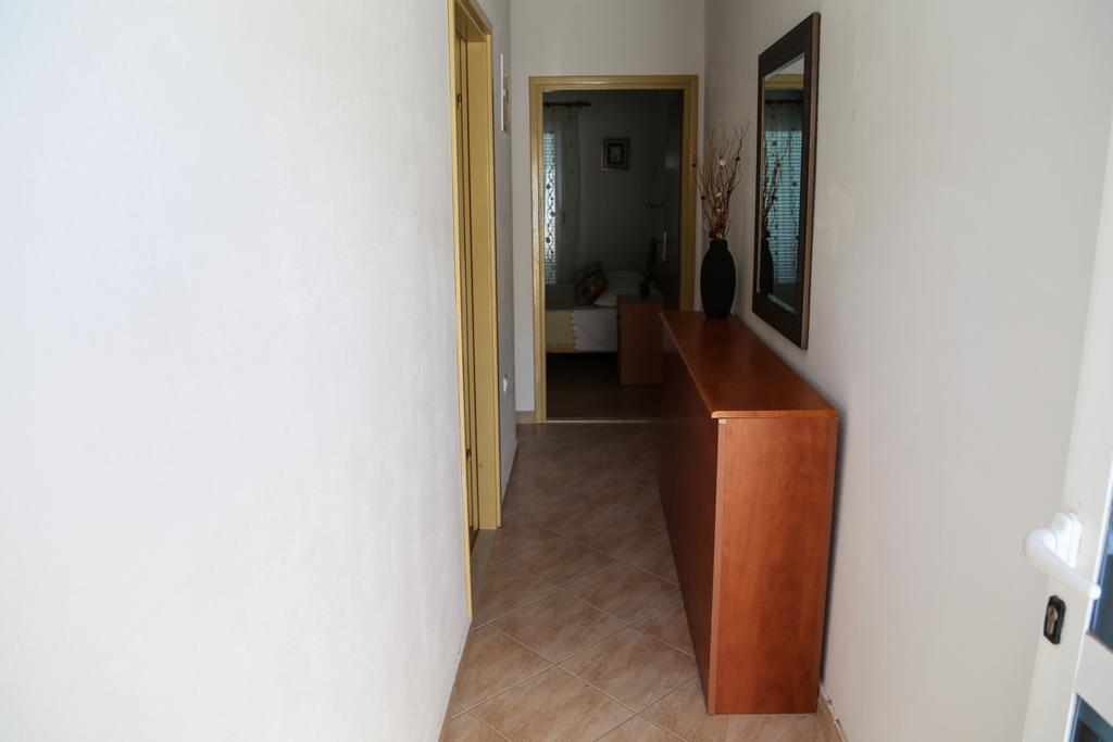Apartments Dragica Мілна Екстер'єр фото