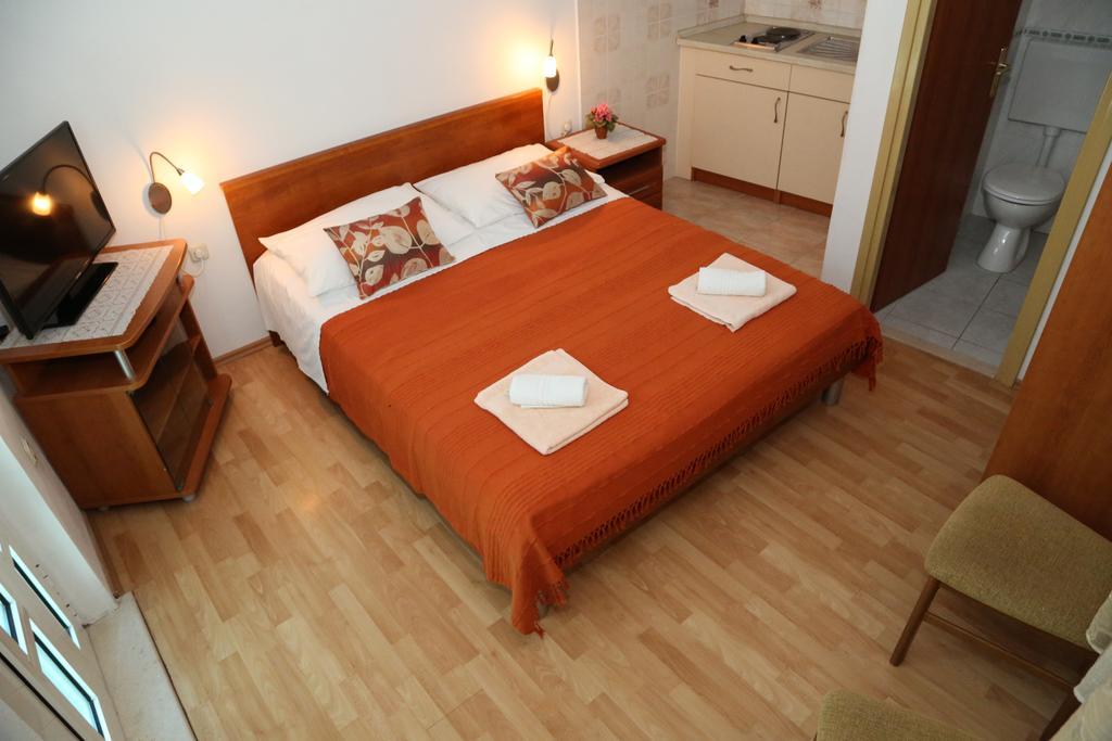 Apartments Dragica Мілна Екстер'єр фото