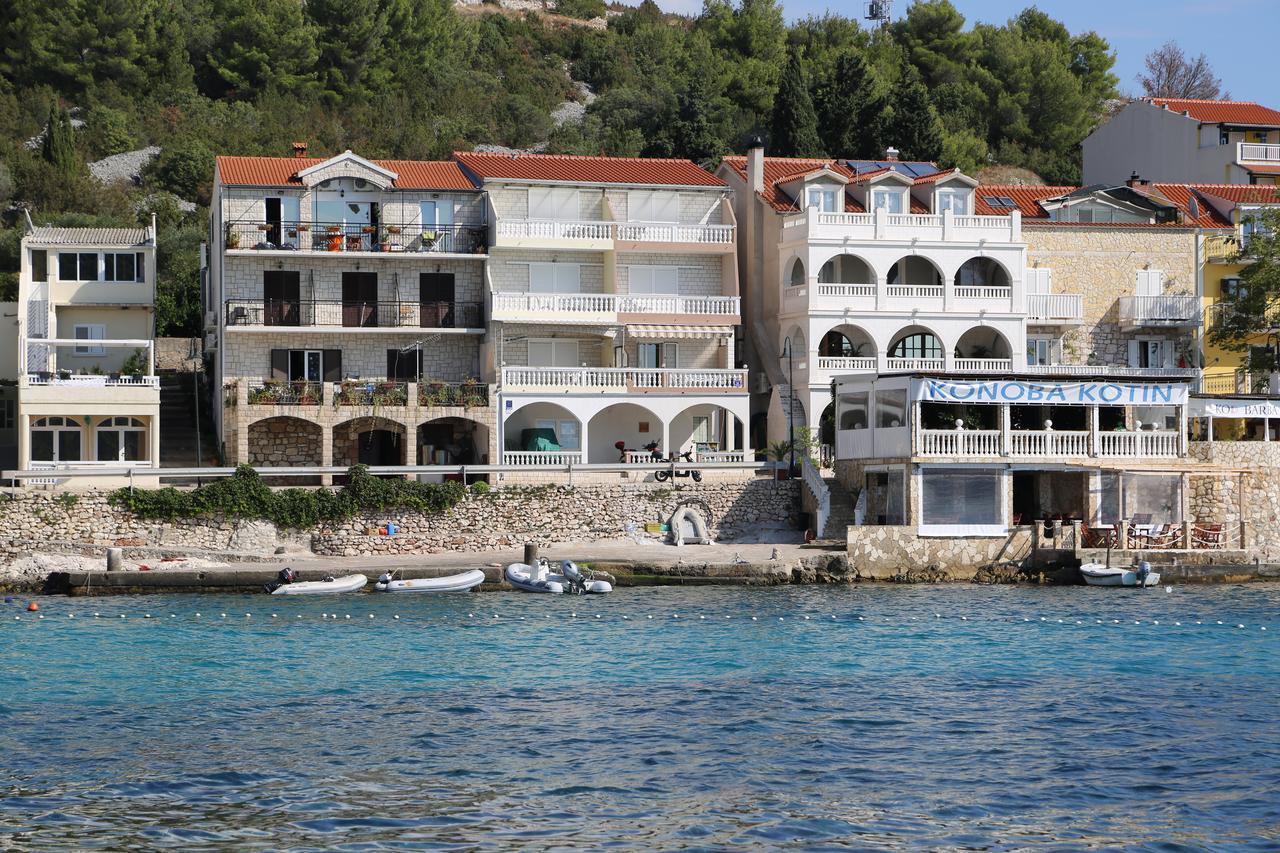 Apartments Dragica Мілна Екстер'єр фото